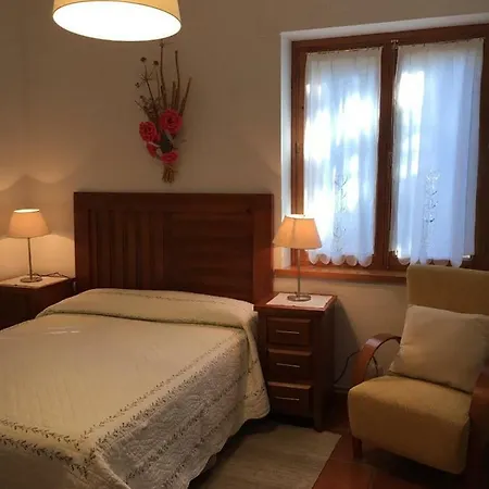 La Ladera * Hoyos del Espino